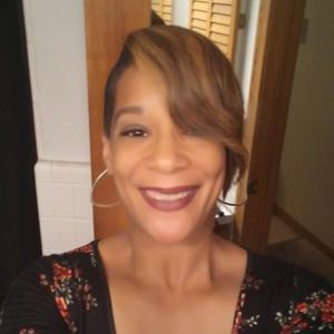 Meet your Posher, Lia